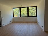 Foto - Helle, neu renovierte 4-Zimmer Wohnung mit Balkon, Erstbezug