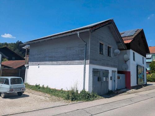 Foto - Mehrfamilienhaus, Wohnhaus zum Kaufen in Hebertsfelden