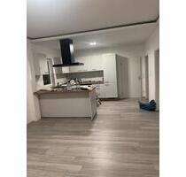 3 Zimmer Wohnung zum vermieten - 1.300,00&nbsp;EUR Kaltmiete, ca.&nbsp; 80,00&nbsp;m&sup2; in Gelnhausen (PLZ: 63571)