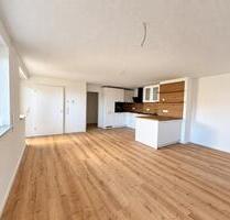 Erstbezug: 2-Zimmer Whg. mit gr. Einbauküche, gr. Bad, Terrasse - Tann (Rhön)