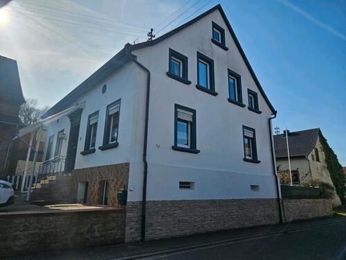 Foto - 6 Zimmer Einfamilienhaus zum Kaufen in Steinbach am Donnersberg