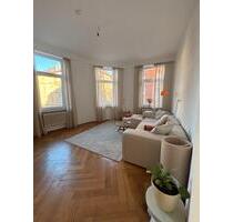 Helle 4 Zlmmer (100qm) Wohnung in Stuttgart West zu vermieten