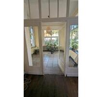 Büro Atelier Praxis in hellem Altbau in Ratingen Mitte