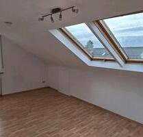 Helle 55m² DG-Wohnung in Ditzingen Kernstadt - ab 15.10. frei