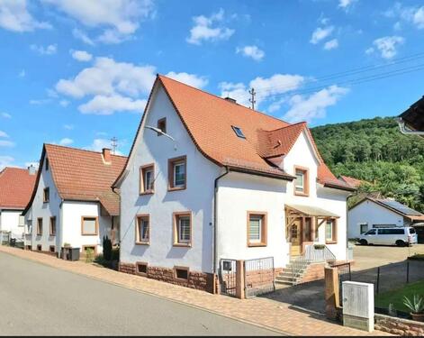 Foto - Haus für 2-5 Personen, Garten, Garagen & Werkstatt!