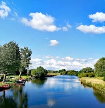 Foto - Ferienhaus mit Boot direkt an der Eider