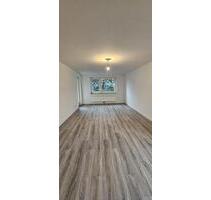 Sehr schöne komplett sanierte 3 Zimmer Wohnung mit Balkon in Duisburg mit WBS zu vermieten