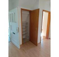 Altbauwohnung in Altenbochum - 720,00&nbsp;EUR Kaltmiete, ca.&nbsp; 83,00&nbsp;m&sup2; in Bochum (PLZ: 44803) Altenbochum