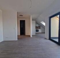 Helle 2-Raum-Dachgeschoßwohnung mit Balkon in Leipzig