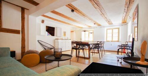 Foto - ***Stilvoll & sehr hochwertig eingerichtet! Wunderschöne, sanierte Maisonette im tollen Altbau für 7-12 Monate in traumhafter Lage von Herdern