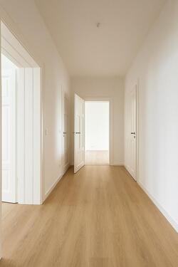 Foto - Sanierte 2- Raum Wohnung mit Balkon