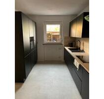 Wohnung 85 qm im EG (Neue Küche, Garten, Renoviert) - Hof Christiansreuth