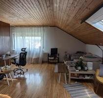 Dachgeschosswohnung - 950,00&nbsp;EUR Kaltmiete, ca.&nbsp; 70,00&nbsp;m&sup2; in Heppenheim (Bergstraße) (PLZ: 64646)