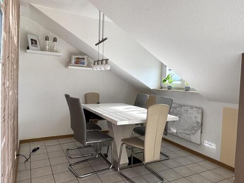 Foto - Sonnige 3-Zimmer-DG-Wohnung mit Süd-Balkon, Garage & Stellplatz im Herzen Wellendingens