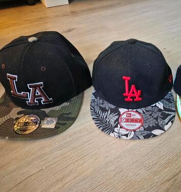 Foto - LA Snapbacks in Camouflage grün und tropik muster rot