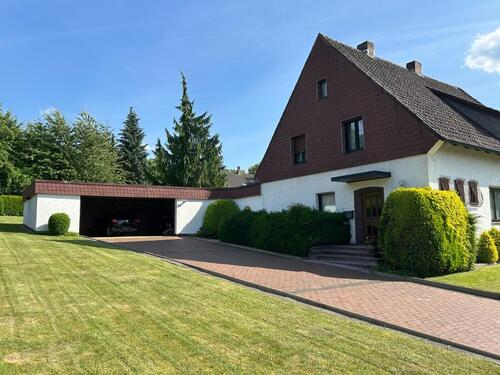 Foto - Provisionsfreies Einfamilienhaus, Doppelgarage,großzügiger Garten