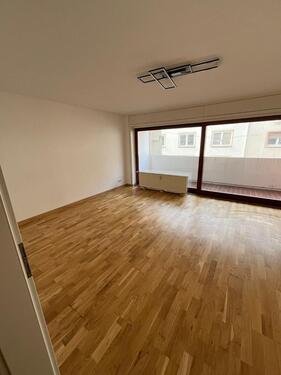 Foto - WG-Zimmer mit Balkon in Ludwigshafen – sofort frei
