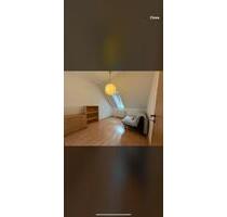 WGein Zimmer in Berlin - 650,00&nbsp;EUR Kaltmiete, ca.&nbsp; 70,00&nbsp;m&sup2; in Weimar (PLZ: 99425) Ehringsdorf