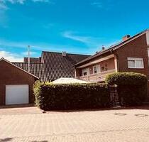 Grosses, bezugsfertiges Wohnhaus für ein oder zwei Familien - Ahaus