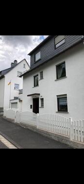 Foto - Großzügiges Mehrgenerationenhaus mit Ausbaupotentioal