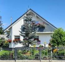 Einfamilienhaus mit Nebengebäude - Gützkow