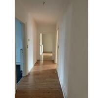 Helle 4-Zimmer DG Wohnung in Bestlage Vorstadt (Sankt Josef Str.) - Koblenz