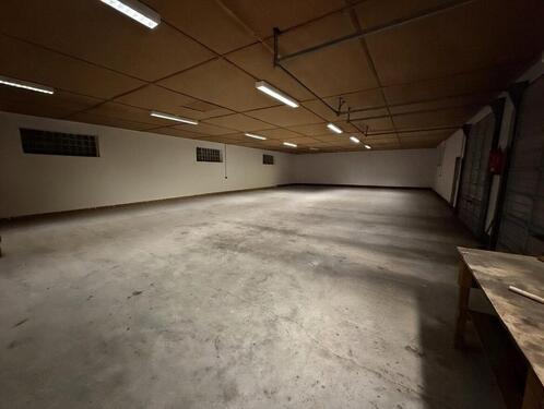 Foto - Lagerhalle mit Büro - 1.615,00&nbsp;EUR Kaltmiete, ca.&nbsp; 5,00&nbsp;m&sup2;