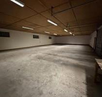 Lagerhalle mit Büro - 1.615,00&nbsp;EUR Kaltmiete, ca.&nbsp; 5,00&nbsp;m&sup2; in Bad Lippspringe (PLZ: 33175)