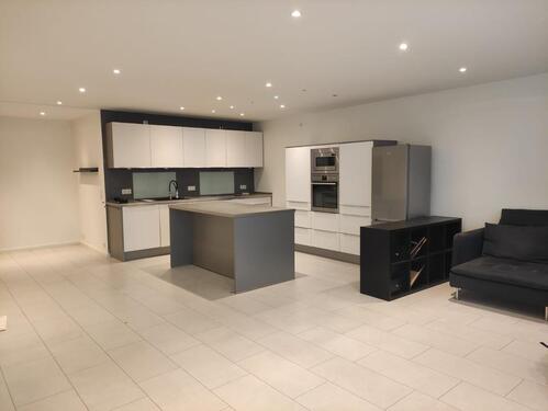 Foto - Moderne 2-Zimmer-Wohnung mit Balkon, Küche & Tiefgarage in Kaiserslautern-Innenstadt