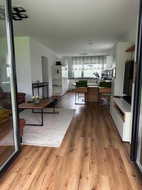 Foto - Gewerbehalle mit 2 Familienhaus und zwei Apartments