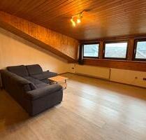 Studiowohnung mit 60 m² im Dachgeschoss, teilmöbliert - Dürrholz