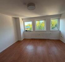 Kleine aber feine Wohnung frei ab sofort ( frisch renoviert ) - Übach-Palenberg