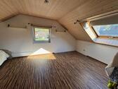 Foto - Schöne renovierte 2,5-Zimmer-Dachgeschosswohnung in Altenplos