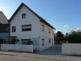 Foto - Haus zur Miete - 1.870,00 EUR Kaltmiete,