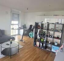 Möblierte 2-Zimmer-Wohnung mit Loggia in München – sofort einziehen!