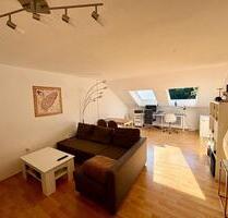 Schöne helle 2-Zimmer-Wohnung mit Stellplatz, ab 1.12.25 frei - Stuttgart Mühlhausen