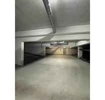 Parkstress? Kennen wir nicht. Duplex-Stellplatz in Schwabach verfügbar! Sicher und bequem parken!