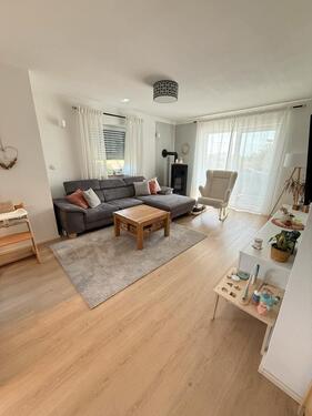 Foto - 3-Zimmer-Wohnung mit Balkon & zwei Stellplätzen in Gochsheim