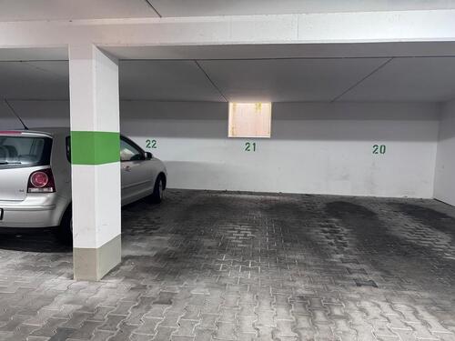 Foto - Tiefgaragen Stellplatz AB MÄRZ - 80,00&nbsp;EUR Miete,