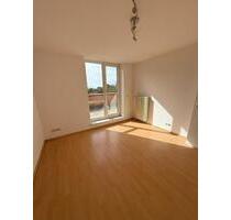3 Zi - Penthouse Wohnung mit 2 Dachterassen, neue EBK, 99 m² - Heide