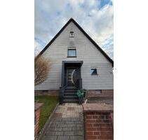 Einfamilienhaus in ruhiger Lage mit Carport und Garten - Holzminden