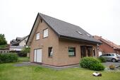 Foto - Freistehendes Haus mit 713 m² Grundstück