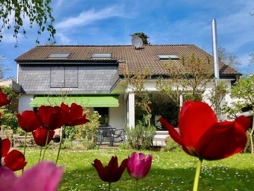 Foto - Gepflegtes Einfamilienhaus – DüsseldorfUrdenbacher Kämpen