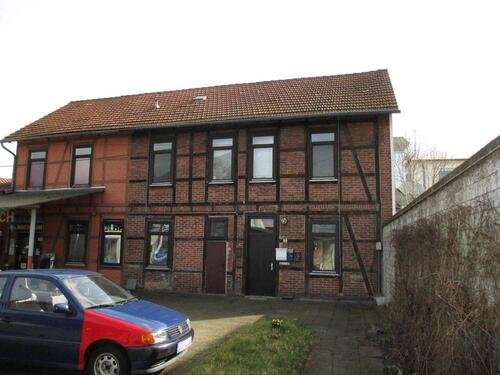 Foto - Haus und Hof in sehr zentraler Lage von Göttingen zu verkaufen.