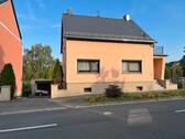 Foto - Einfamilienhaus mit Garten ,2 Garagen 1 Nebengebäude