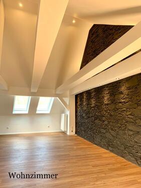 Foto - Stilvolle Maisonettewohnung mit Galerie, Balkon & Einbauküche