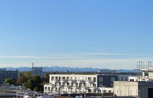 Foto - Traumhafte Aussichten: Helle 2 Zimmer Wohnung mit Sonnenbalkon - Ihr neues Zuhause