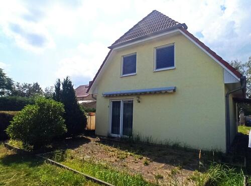 Foto - Haus zur Miete - 1.950,00 EUR Kaltmiete,