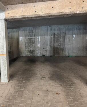 Foto - Tiefgaragenstellplatz und 2 Aussenstellplätze TG Tiefgarage