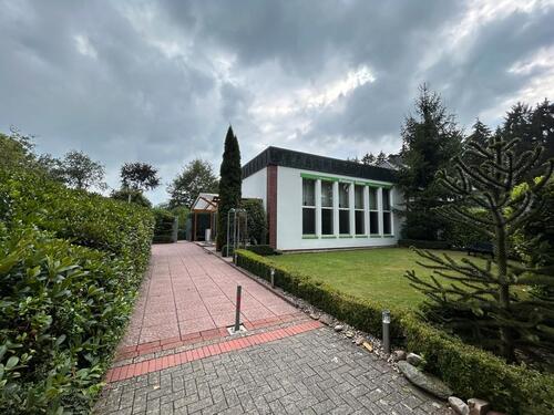 Foto - 9 Zimmer Mehrfamilienhaus, Wohnhaus in Essen (Oldenburg)